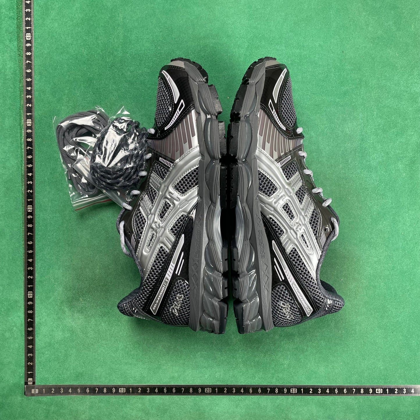 Asics GEL - KAYANO 12.1