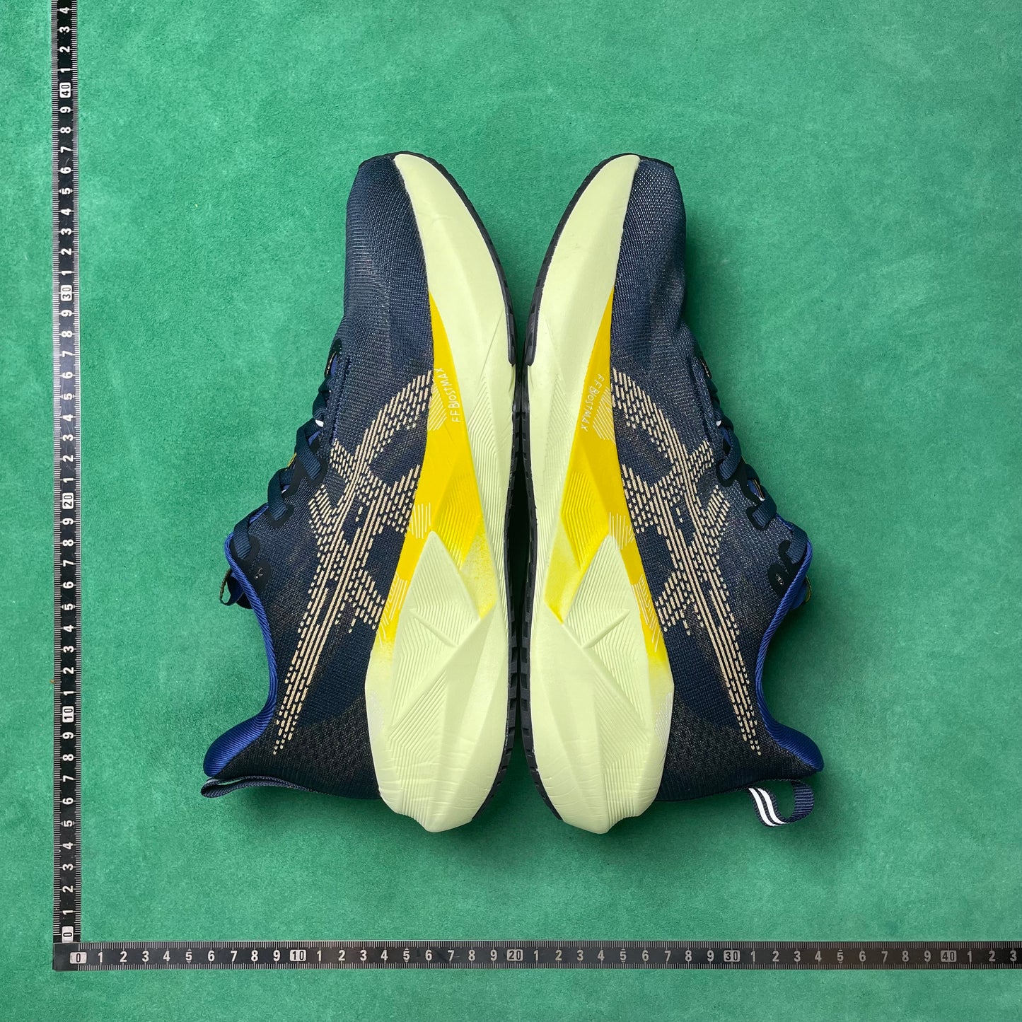 Asics Novablast 5
