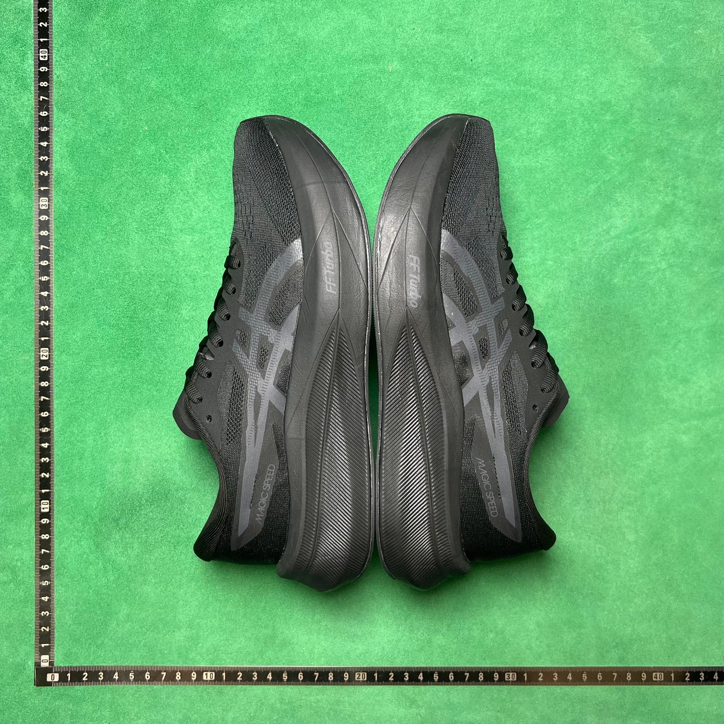 Asics Magic Speed 4