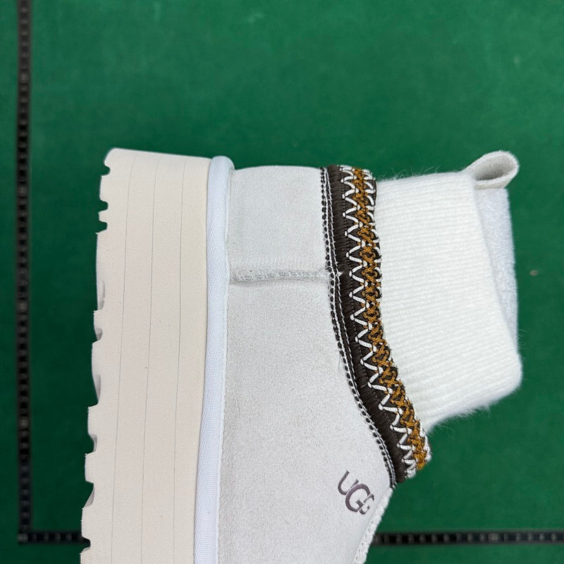 UGG