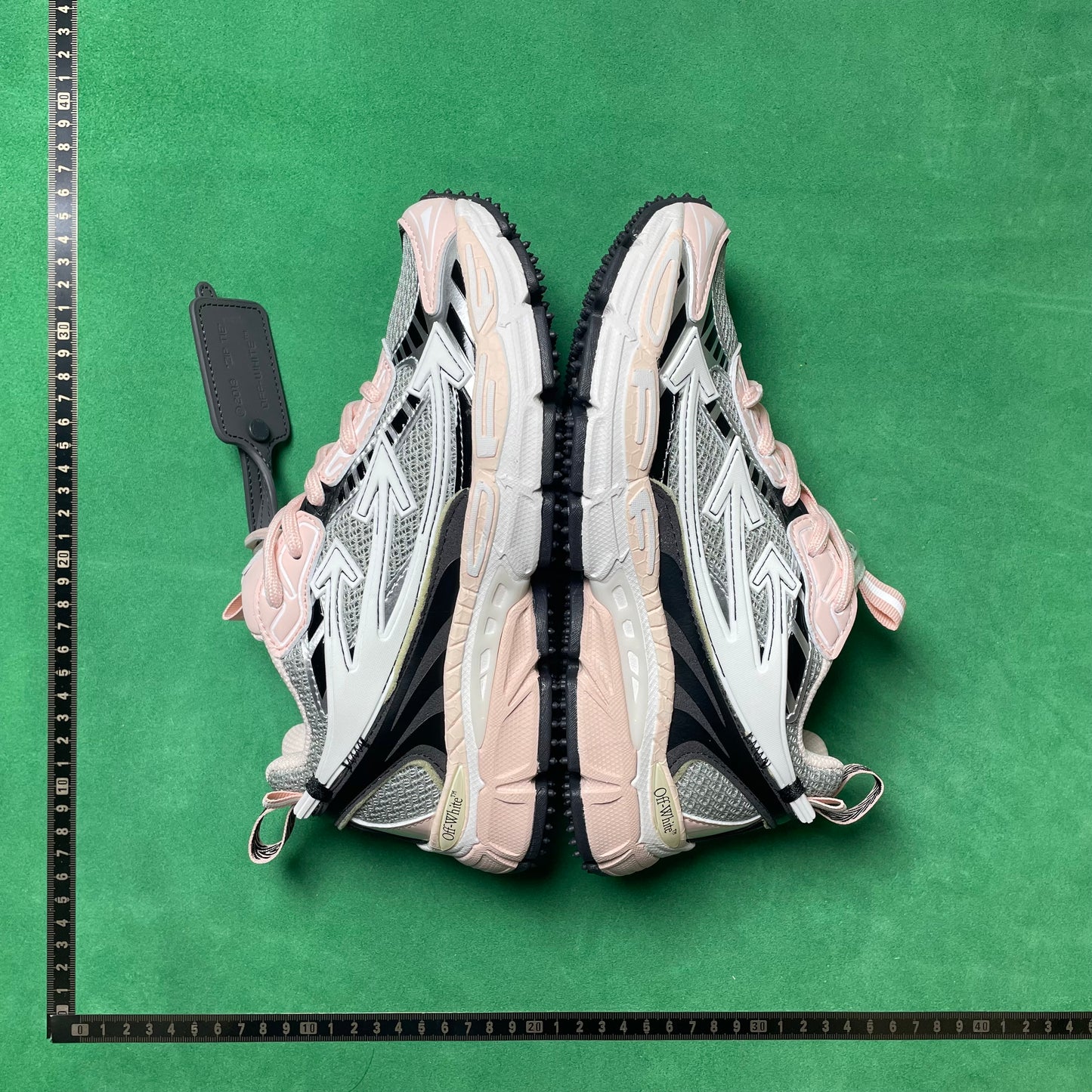 OffWhite - Be Right Back