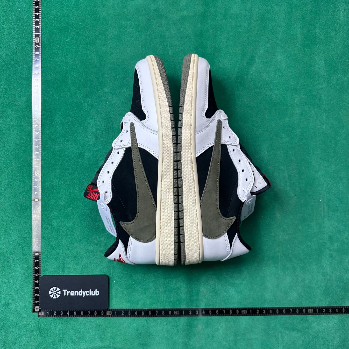 Air Jordan 1