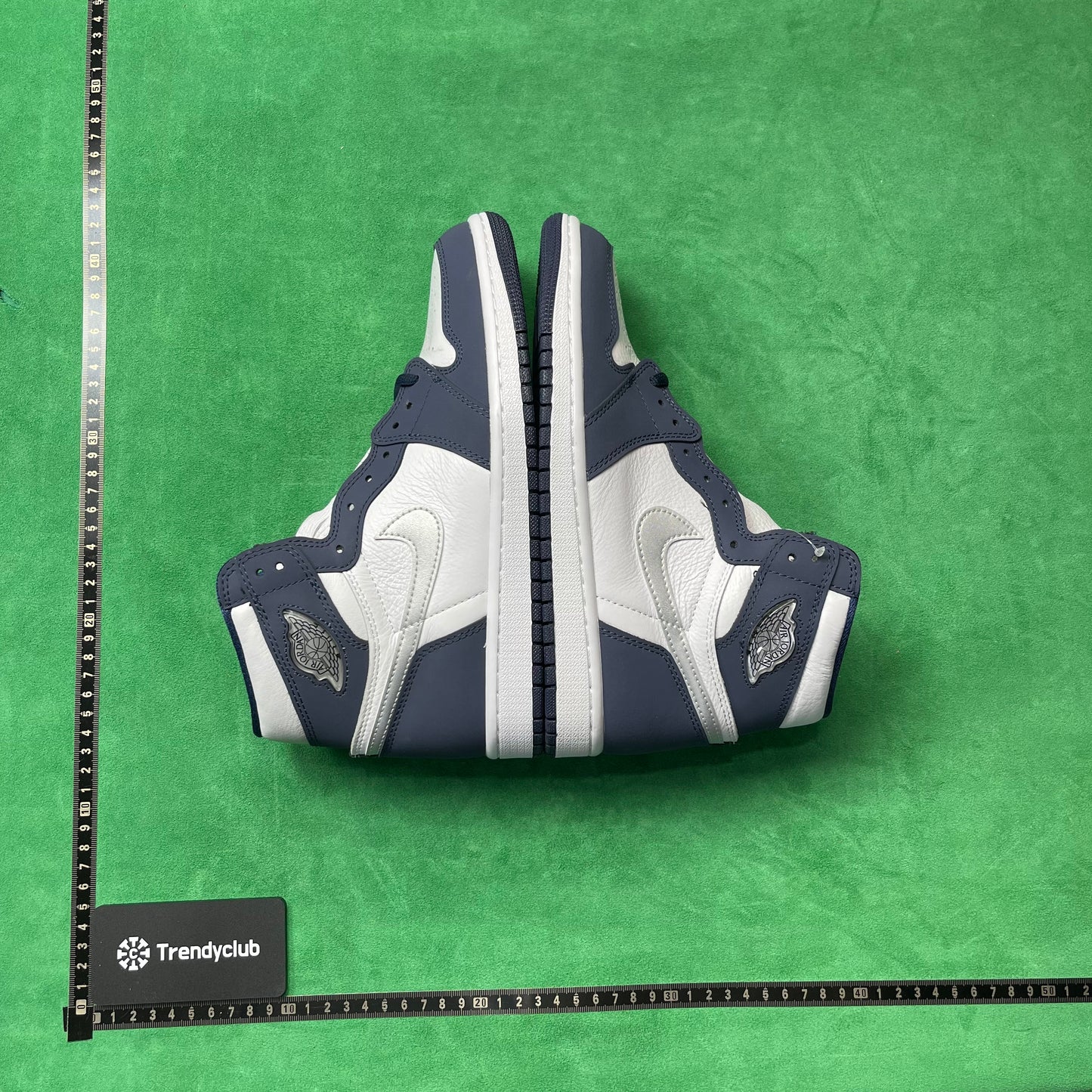 Air Jordan 1