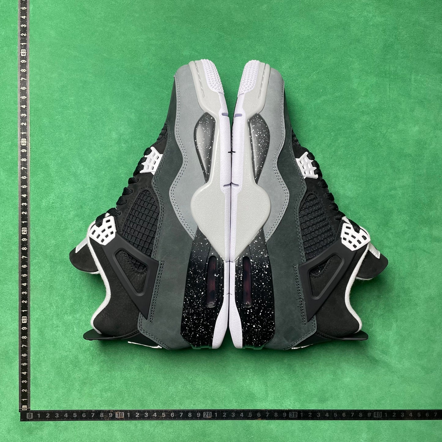 Air Jordan 4 Retro