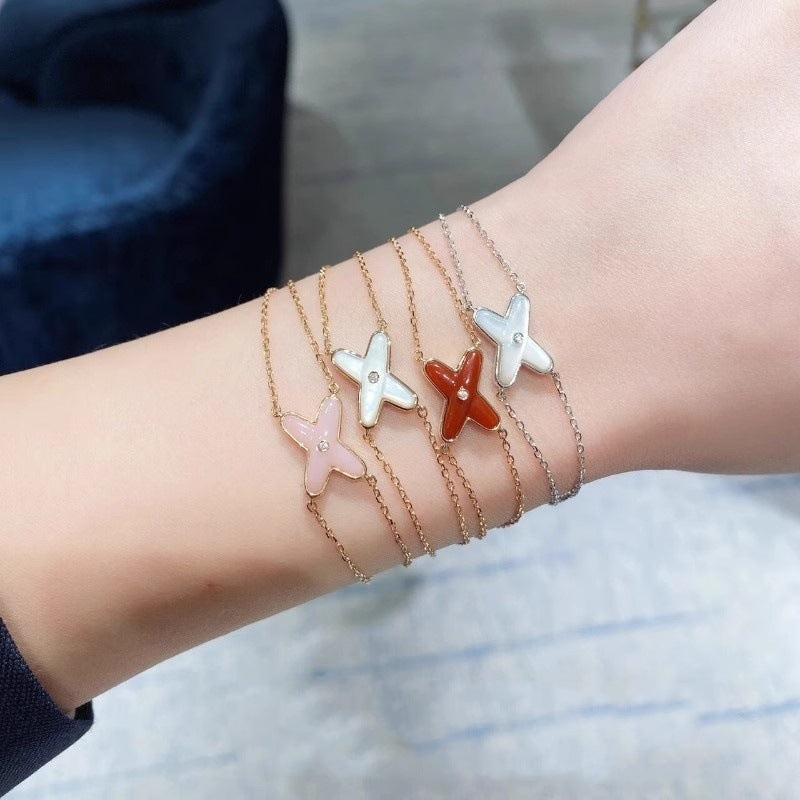 High version cross X bracelet female white fritillary with diamond letter chain plated 18k rose gold personality Joker factory wholesale