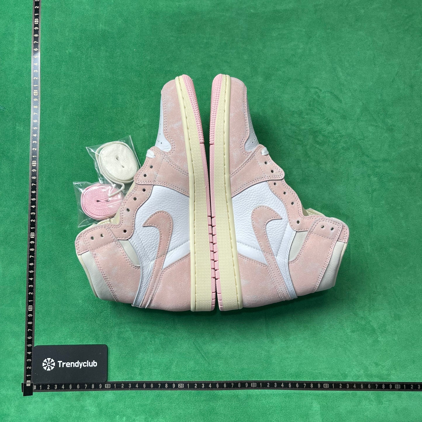 Air Jordan 1