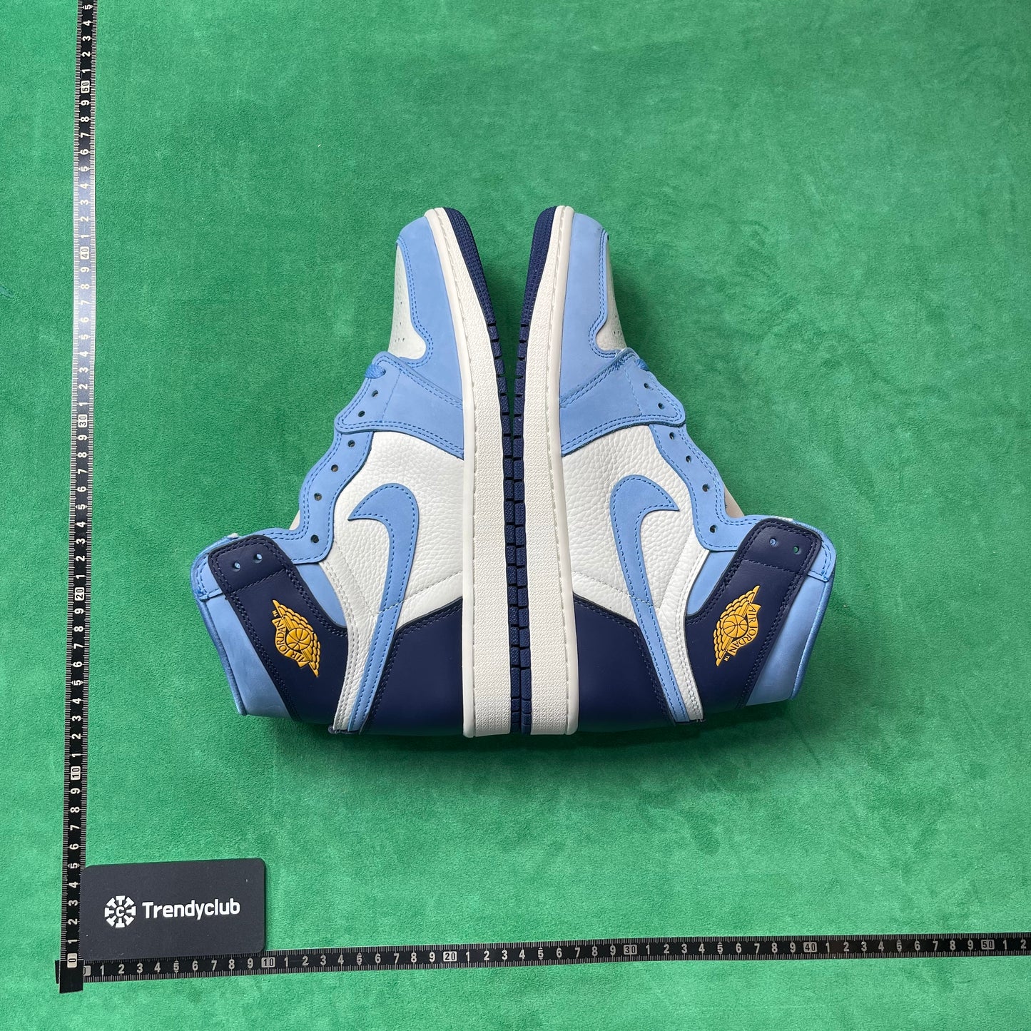 Air Jordan 1