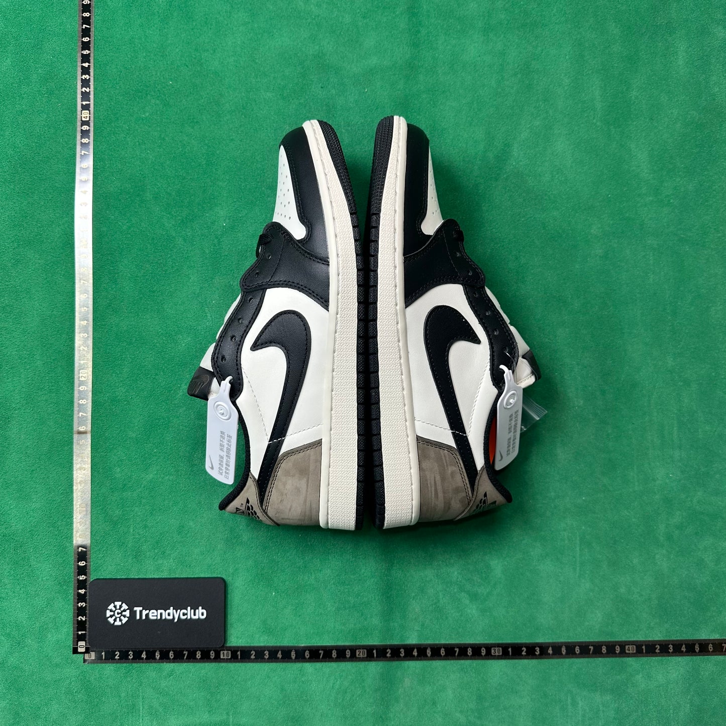 Air Jordan 1