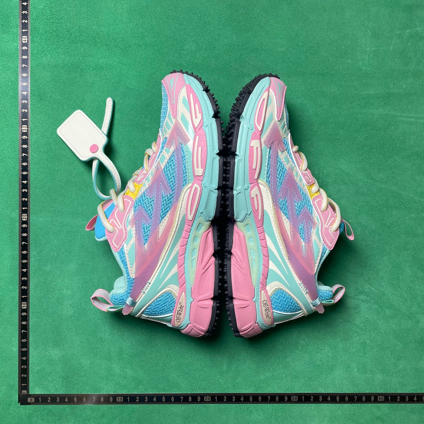 OffWhite - Be Right Back