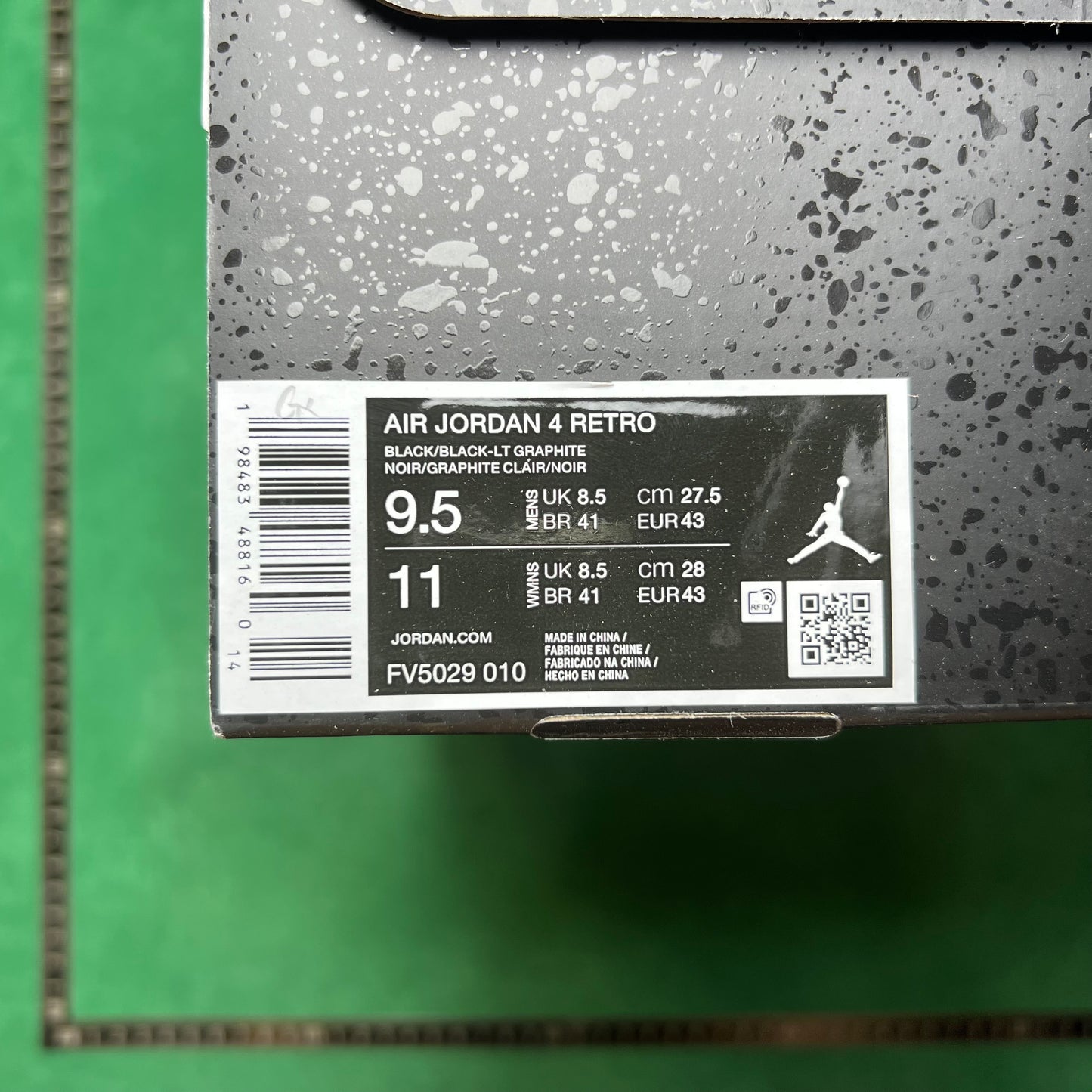 Air Jordan 4 Retro
