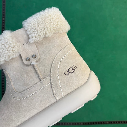 UGG