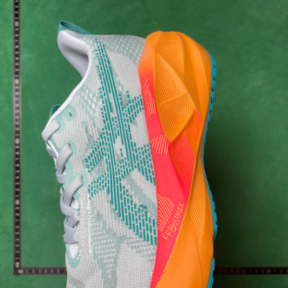 Asics -Novablast 5 LE
