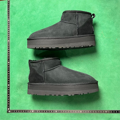 UGG