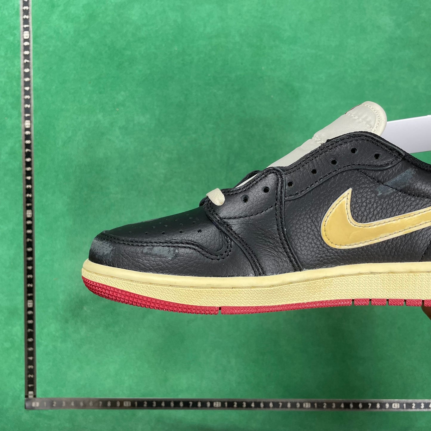Air Jordan 1
