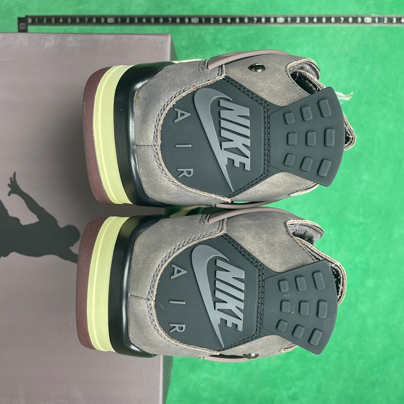Air Jordan 4 Retro SP