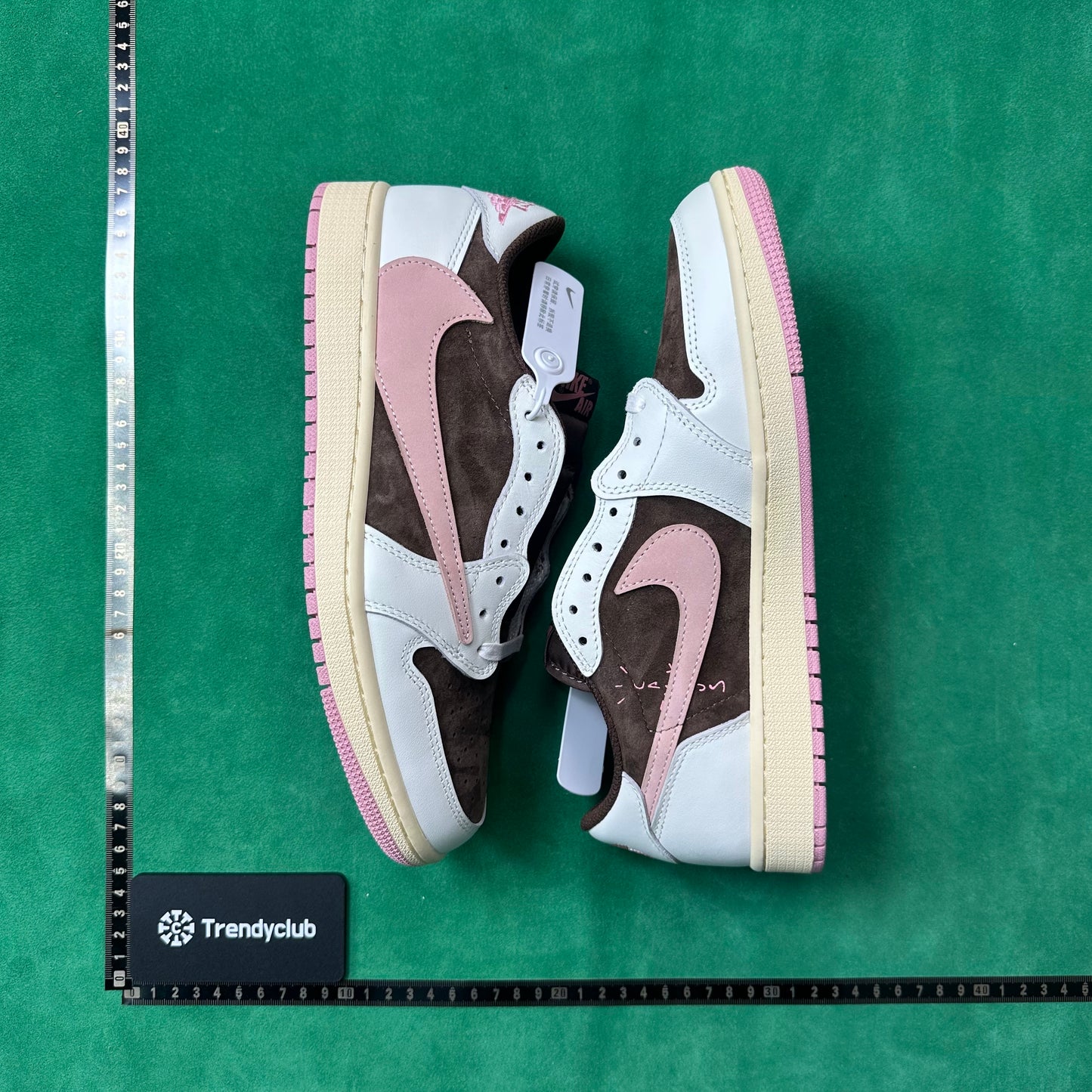 Air Jordan 1
