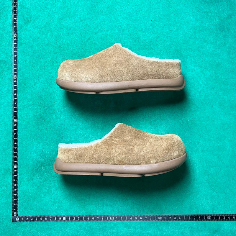 UGG