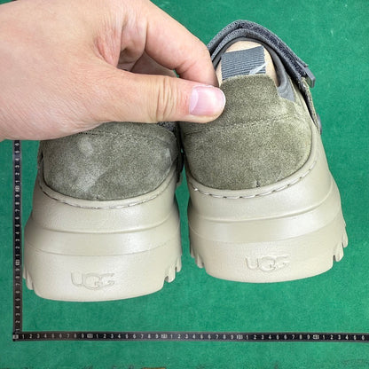 UGG