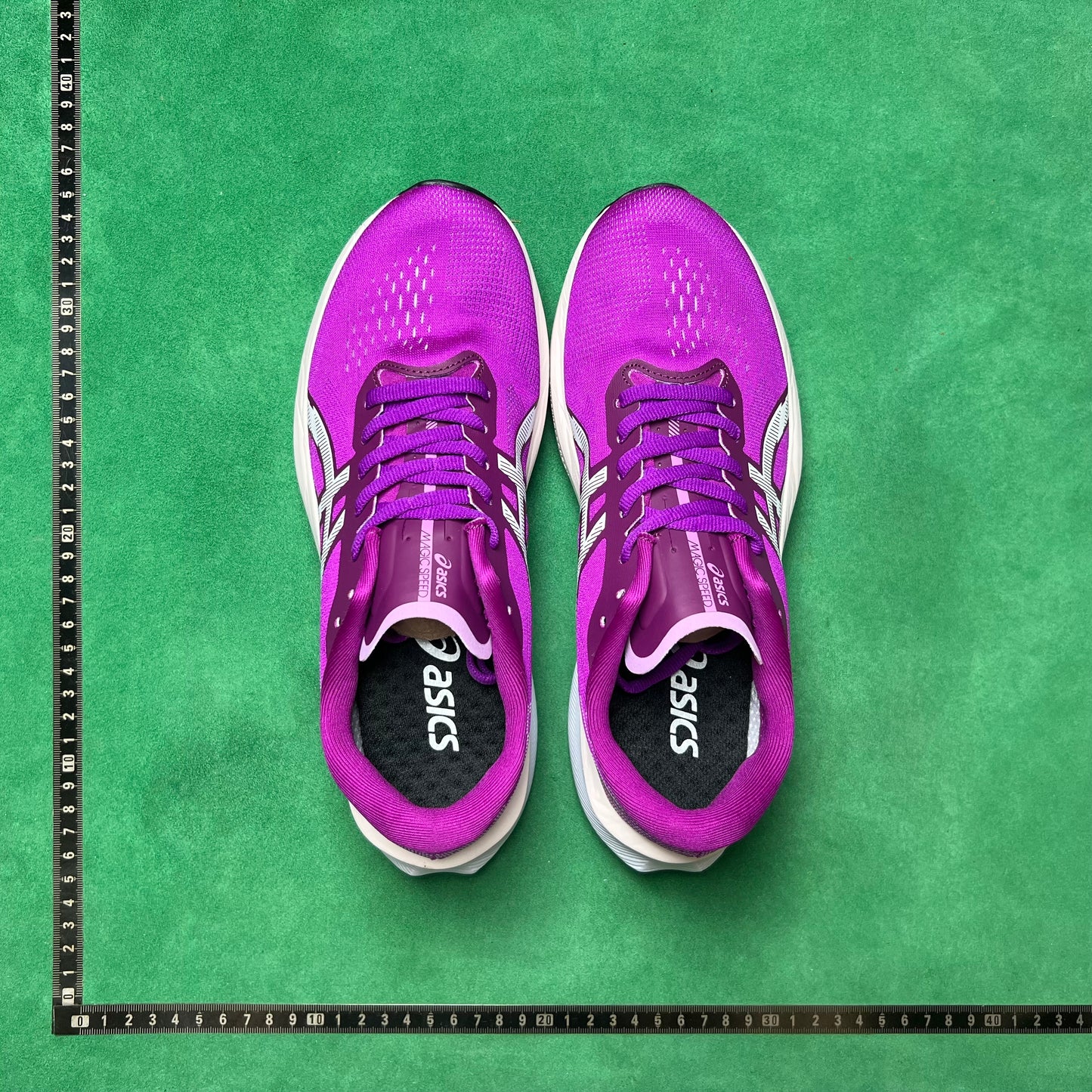 Asics Magic Speed 4