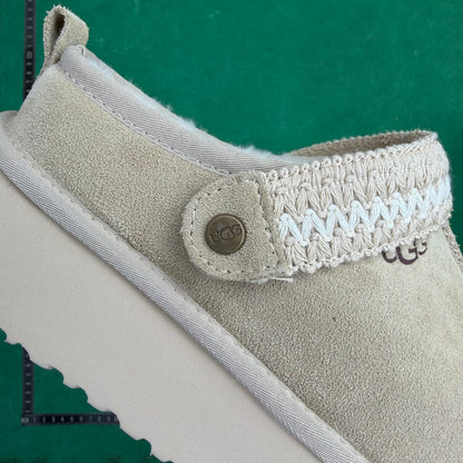 UGG
