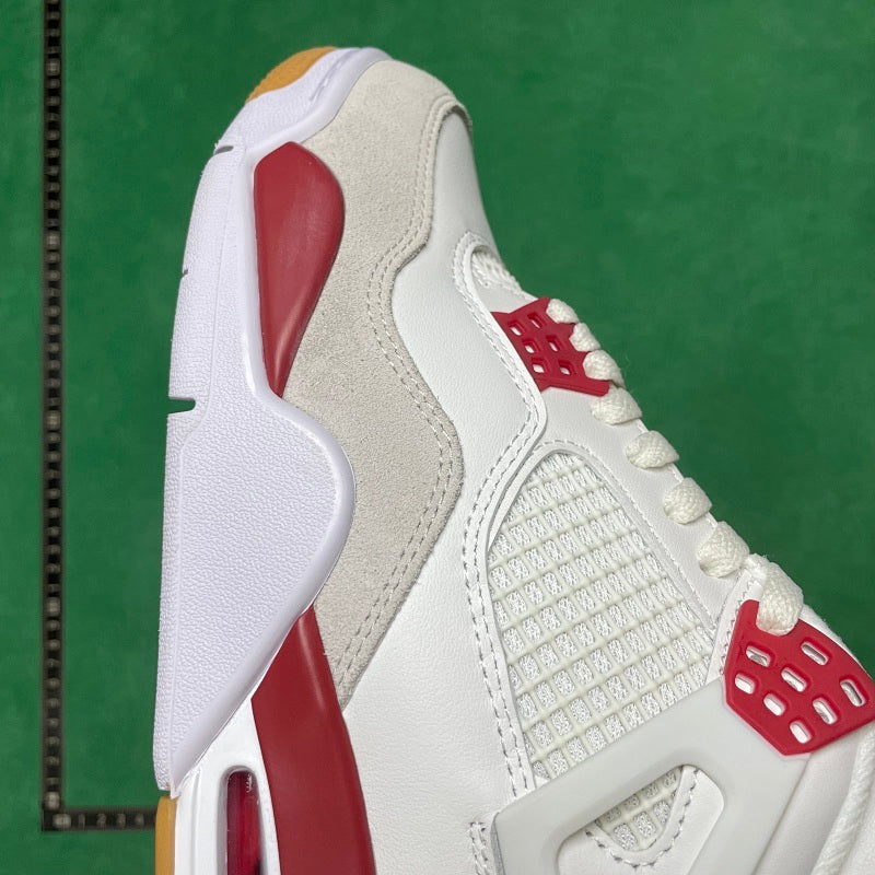 Air Jordan 4 Retro Sp