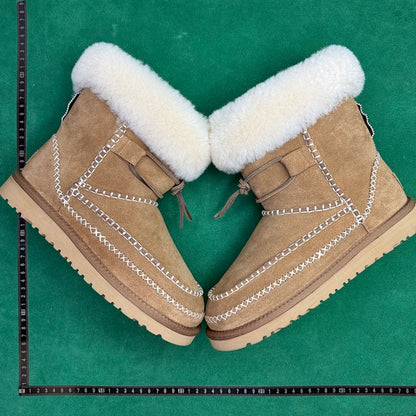 UGG