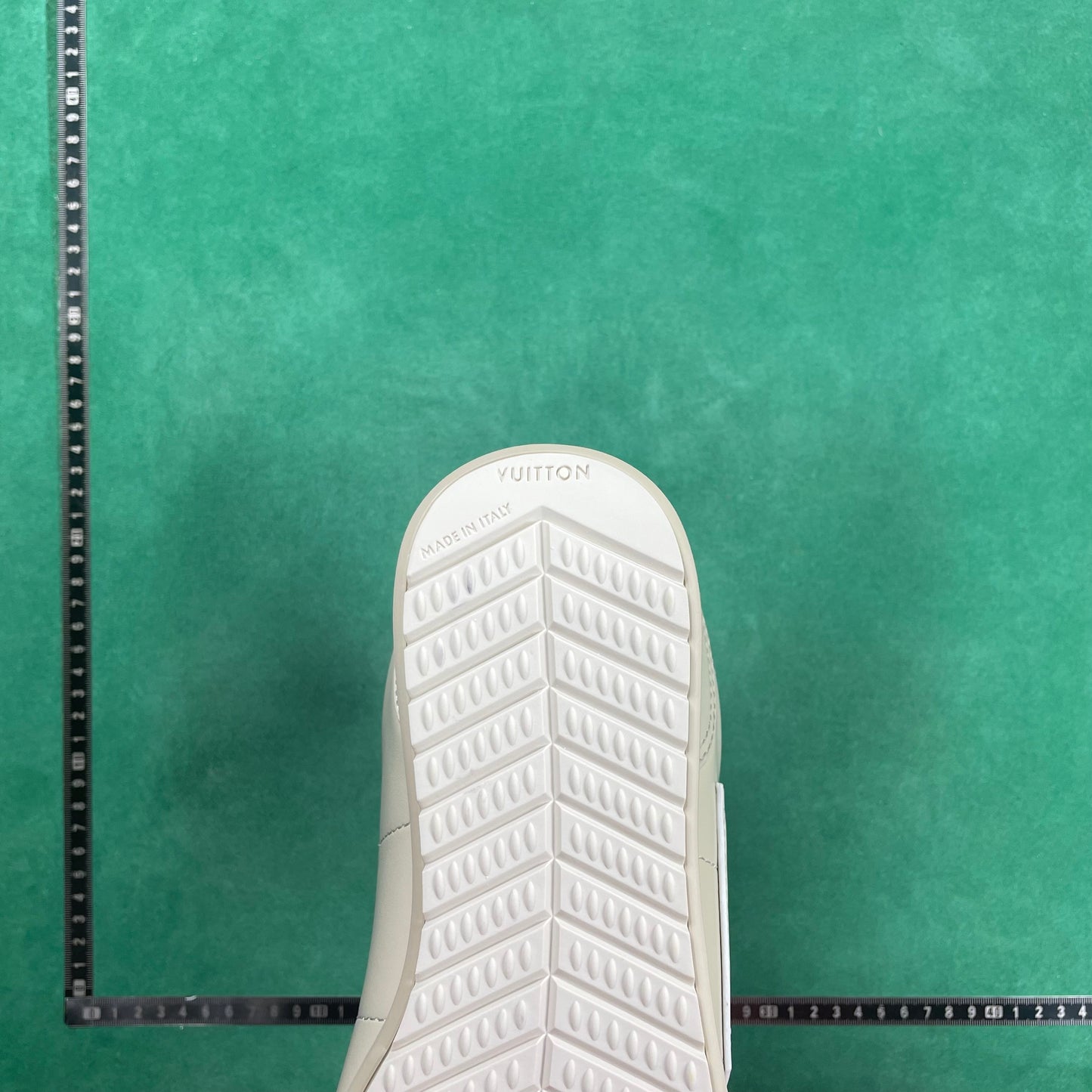 Louis Vuitton - Butter-soft Sneakers