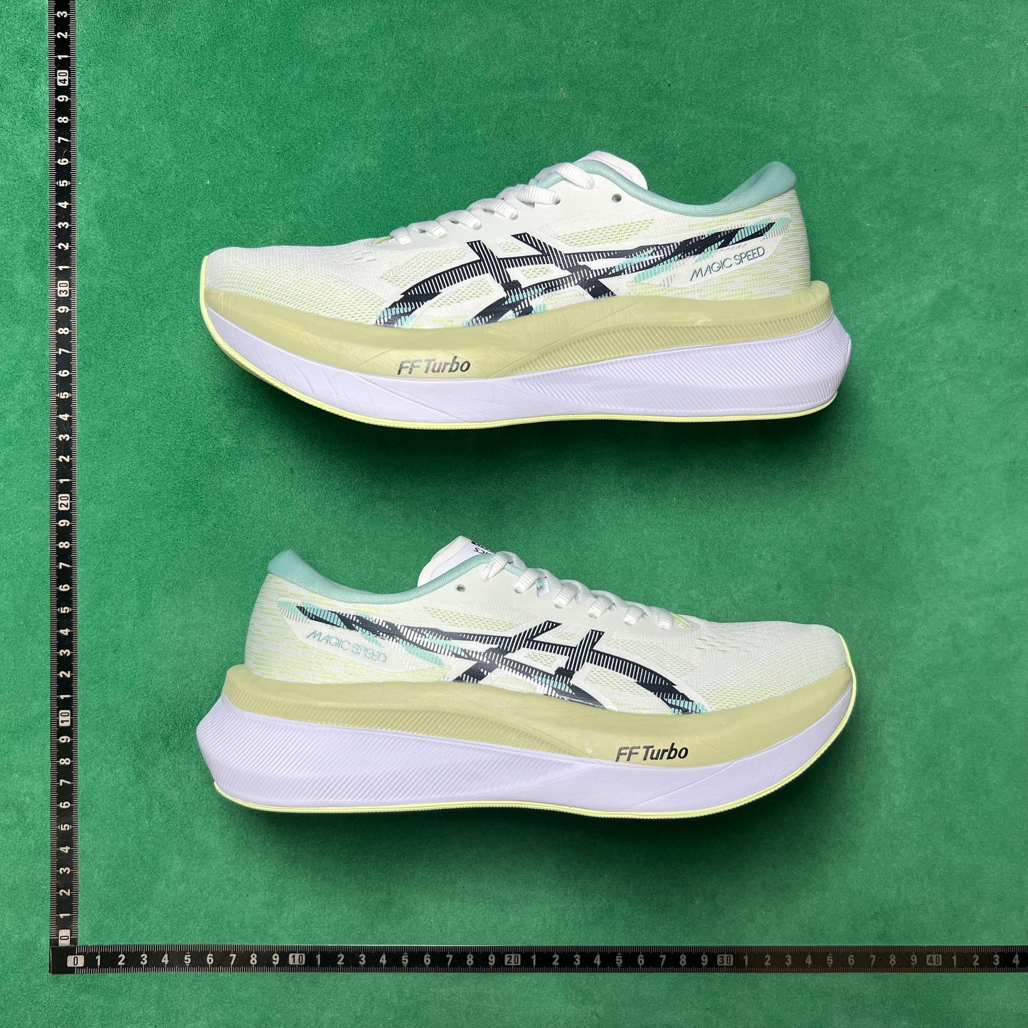 Asics Magic Speed 4