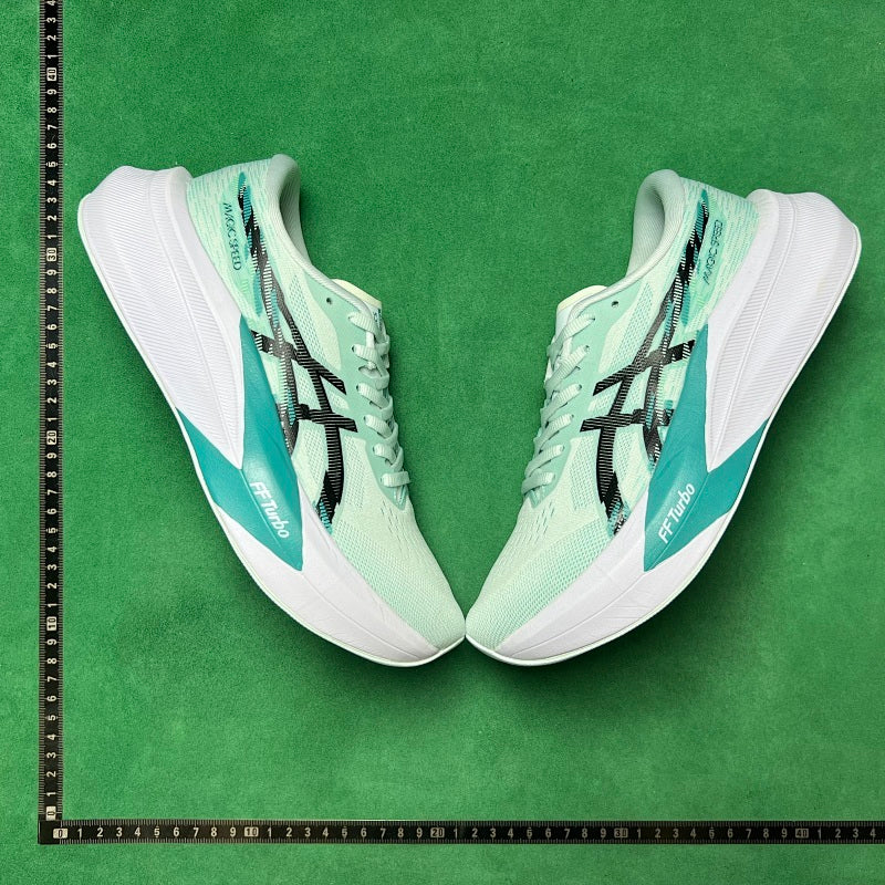 Asics Magic Speed 4