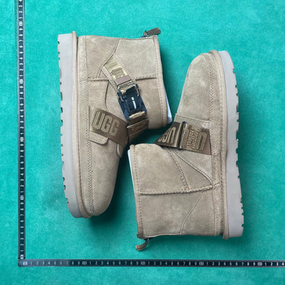 UGG