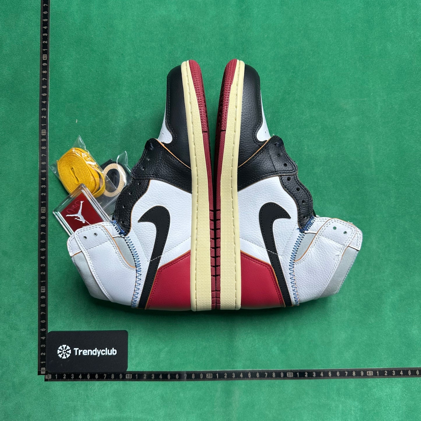 Air Jordan 1