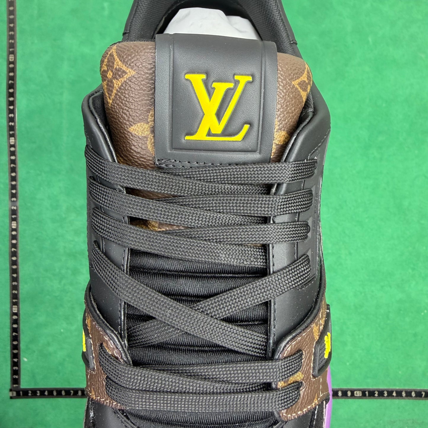 Louis Vuitton  - TT Trainer