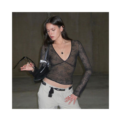 European and American style sexy hot girl V neck slim fit long sleeved T shirt with women s design sense double layer mesh lace patchwork top