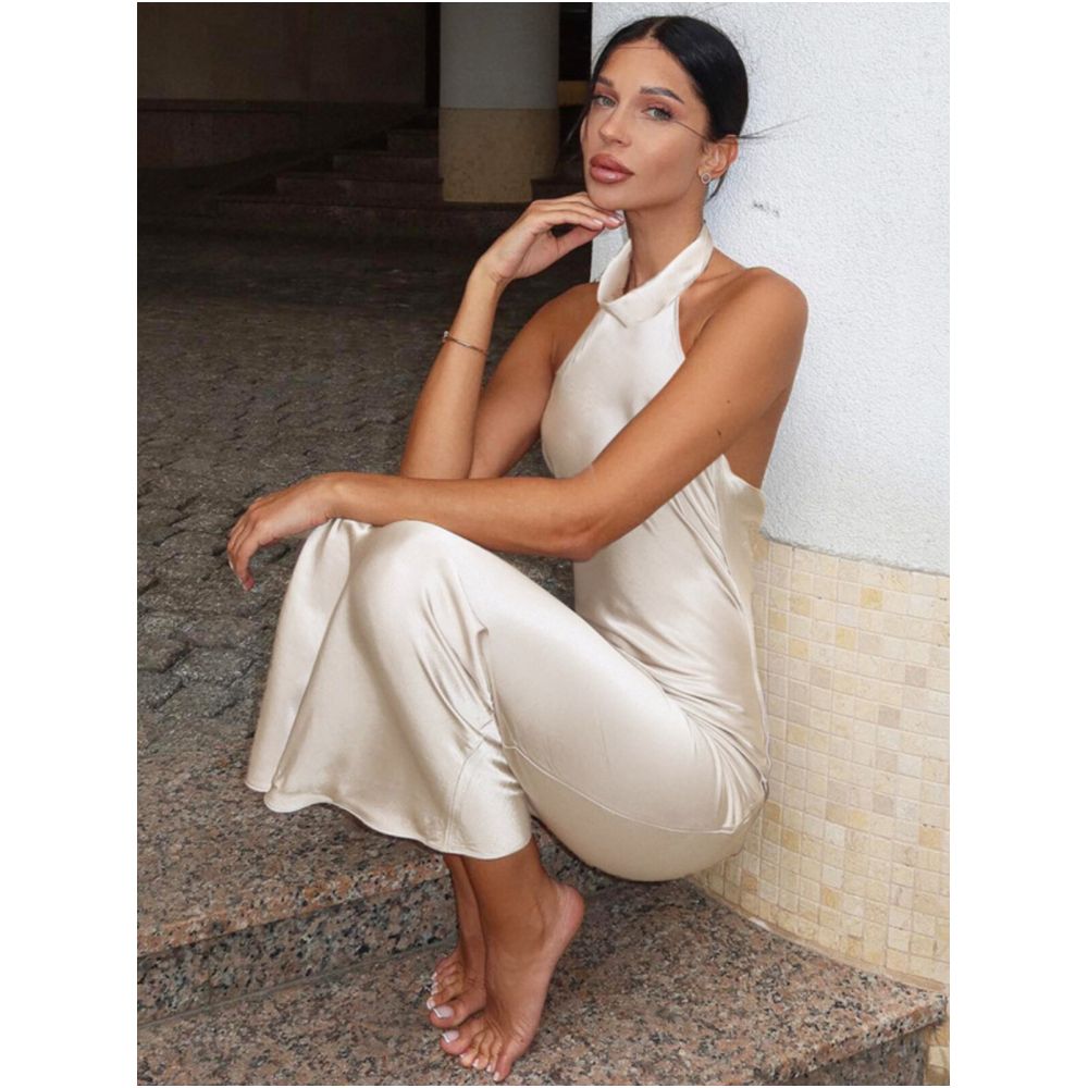 Sleeveless halter neck backless dress image 2