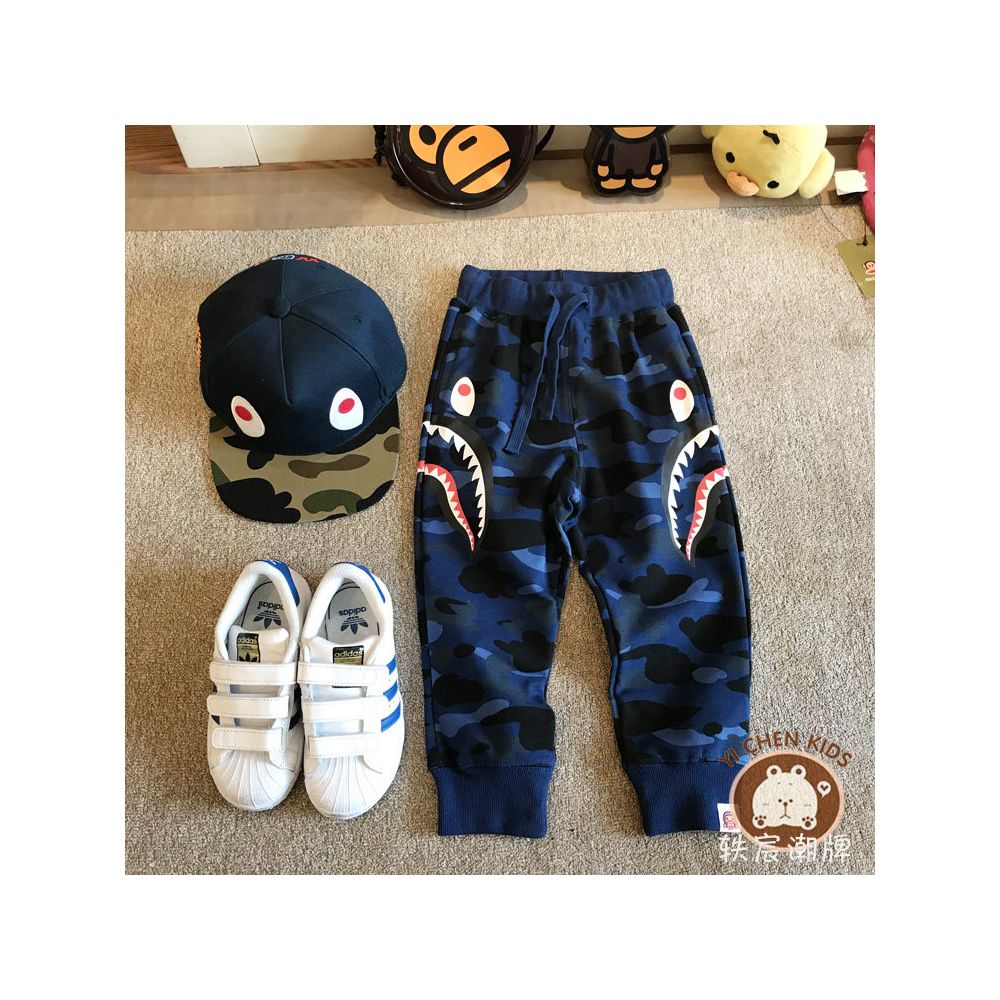 Yichen Chao brand children s clothing spring and autumn new camouflage shark men s and women s casual hoodies sports harem pants image 1