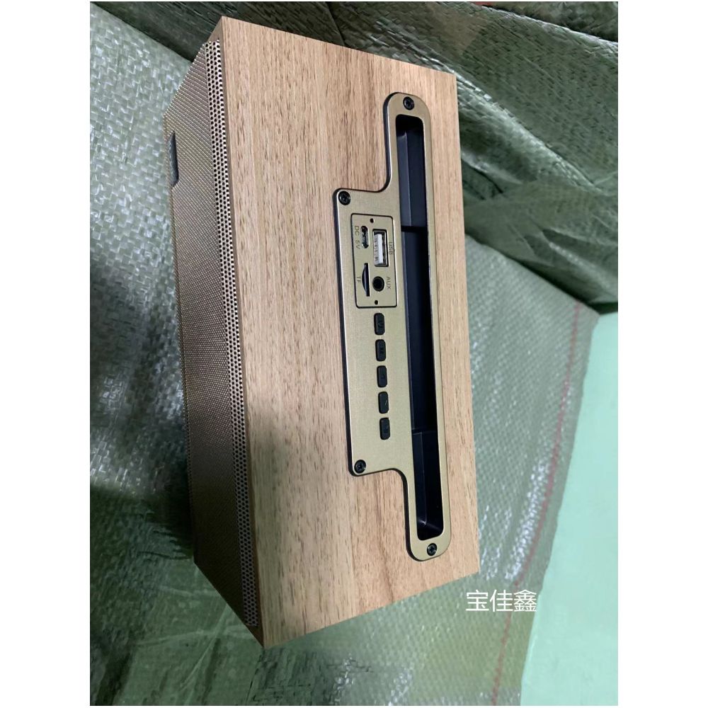 Export to Germany with a unique texture Bluetooth card insertable wooden retro Bluetooth speaker speaker home computer