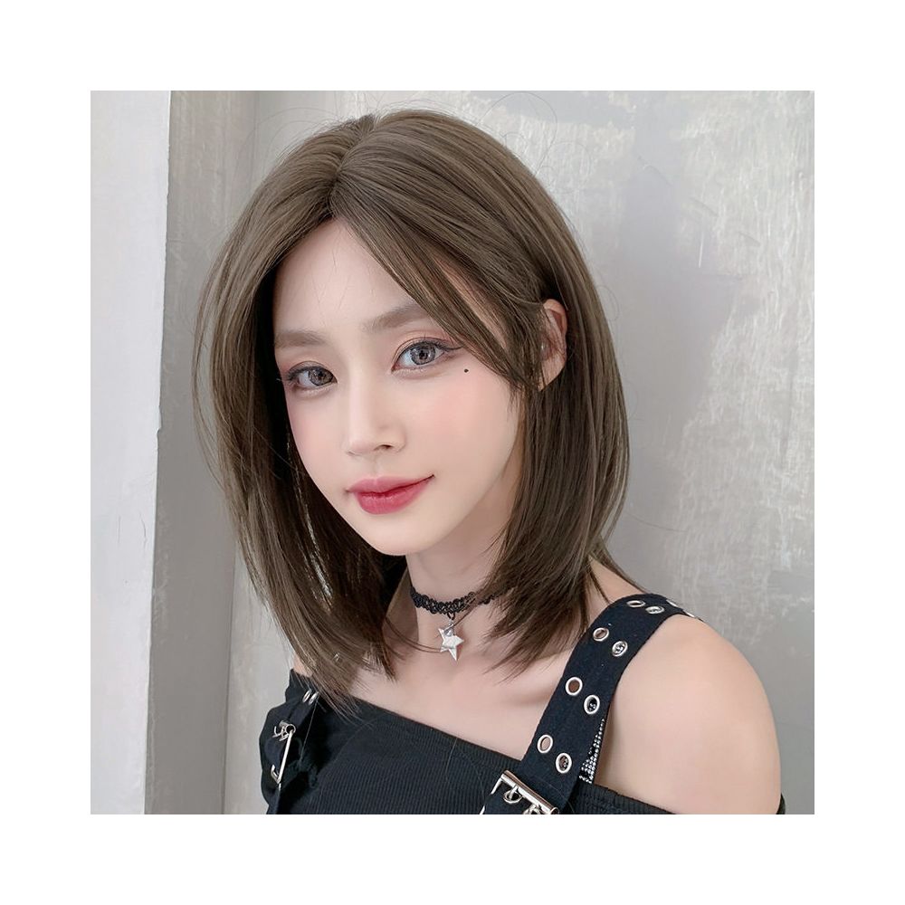 Yiwu Yarna Wig Co Ltd is a manufacturer specializing in wigs for women with medium to long hair face repair short and straight hair image 3