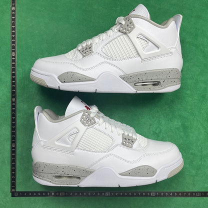 Air Jordan 4 Retro