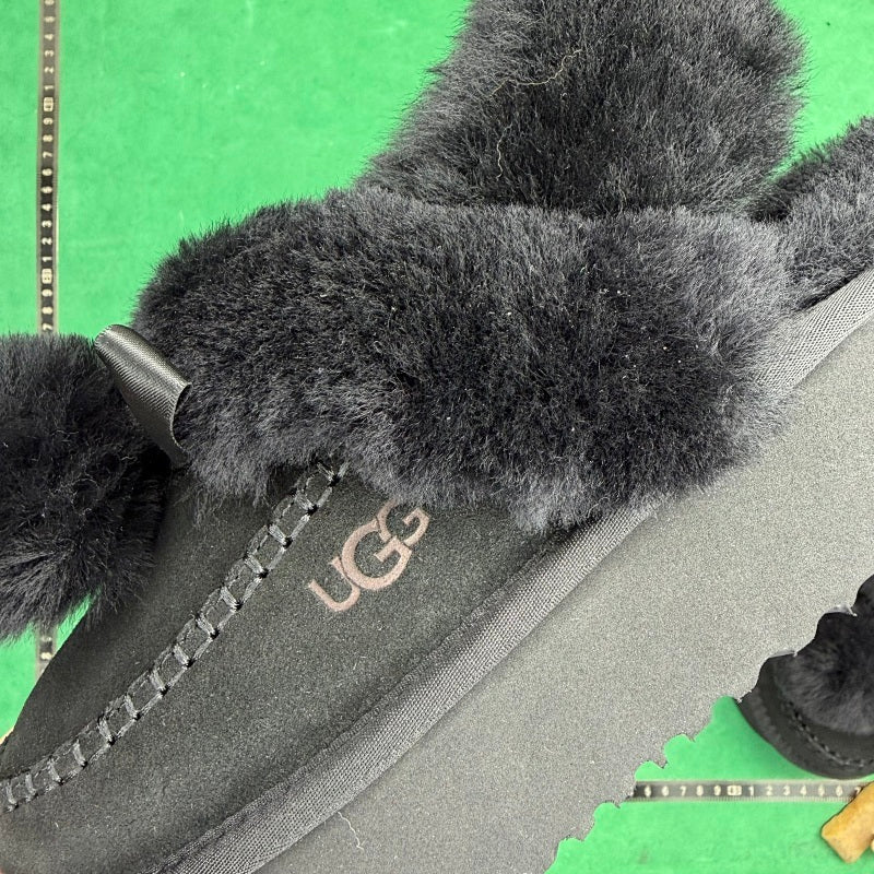 UGG