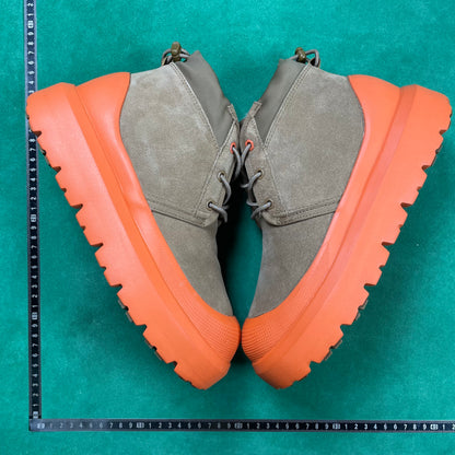 UGG
