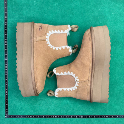 UGG