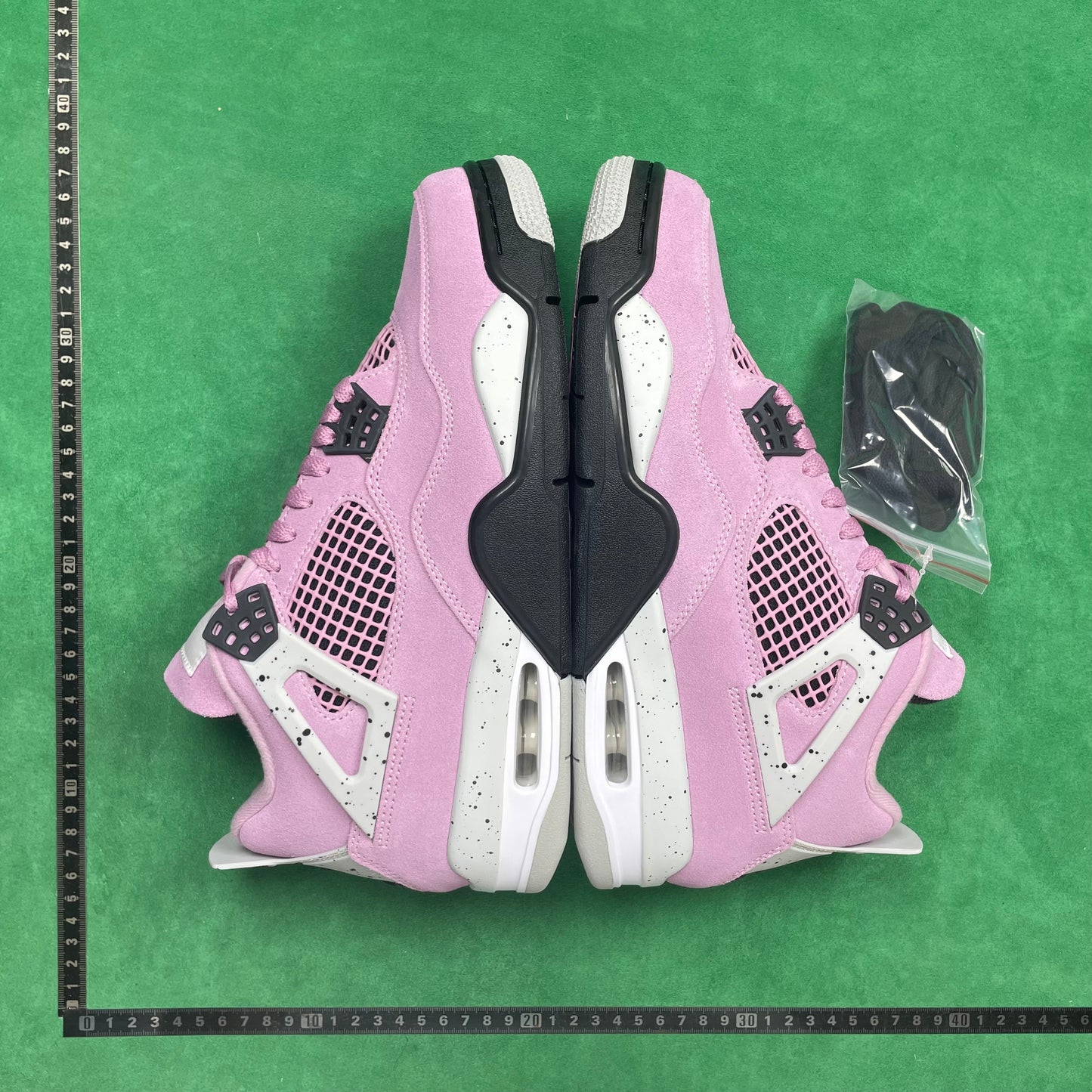 Air Jordan 4 WMNS Retro Sp