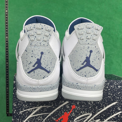 Air Jordan 4 Retro