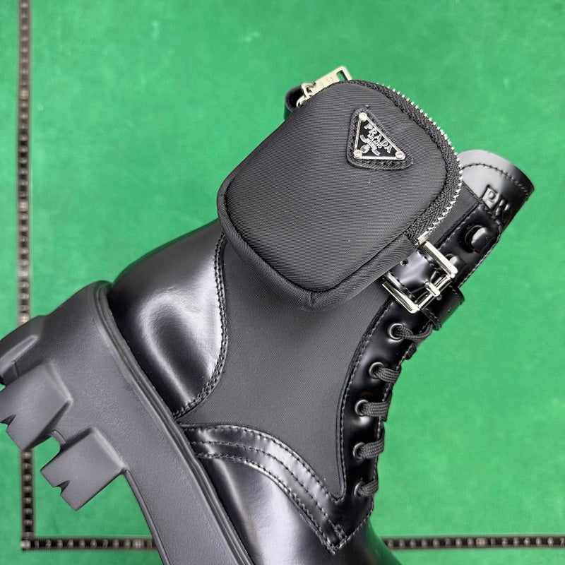 Prada - Monolith B