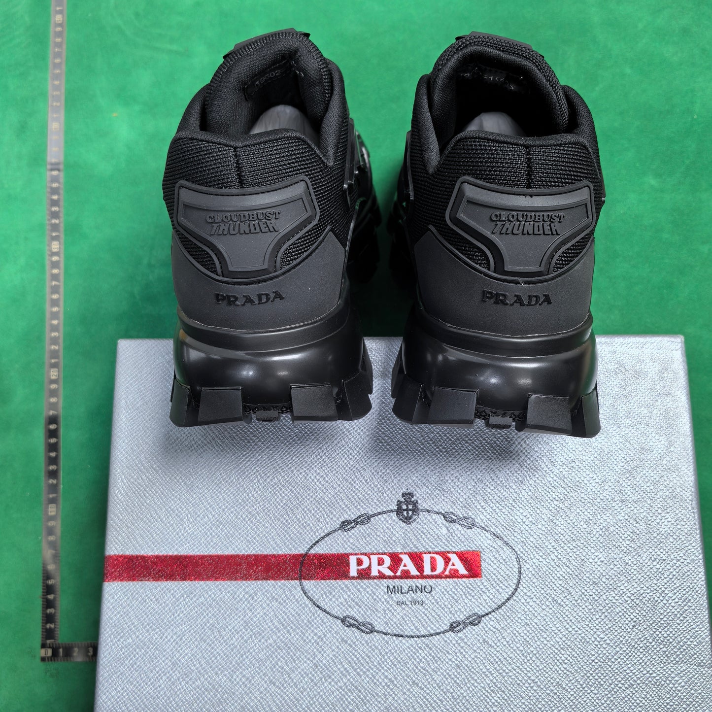 Prada - Cloudburst Thunder