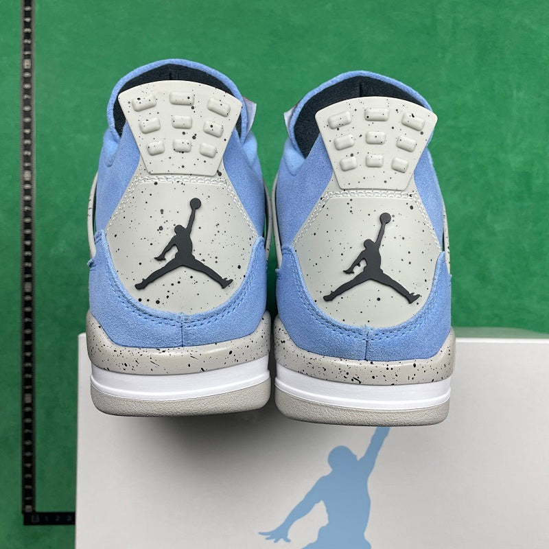 Air Jordan 4 Retro