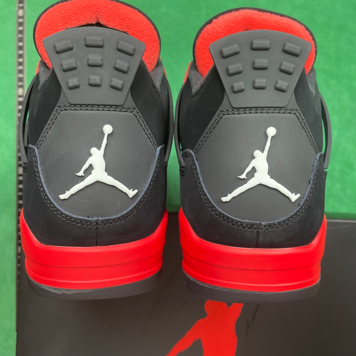 Air Jordan 4 Retro