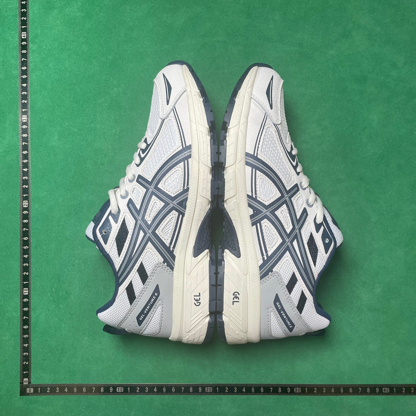 Asics Gel -Venture 6