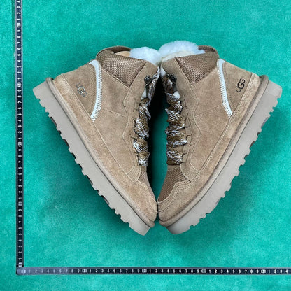 UGG