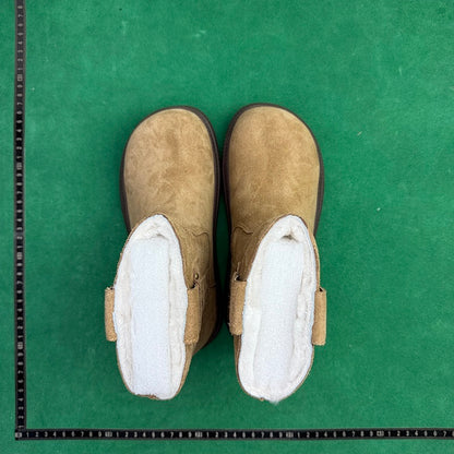 UGG